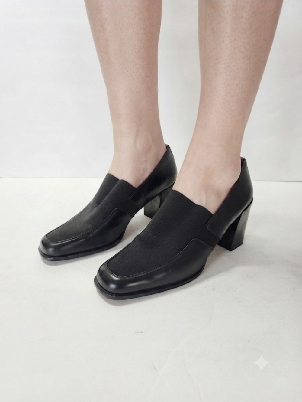 Donald J Pliner Black Chunky Heel Pumps Size 9N